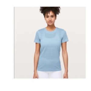 Lululemon Breeze Short Sleeve Size 10 Light Blue
